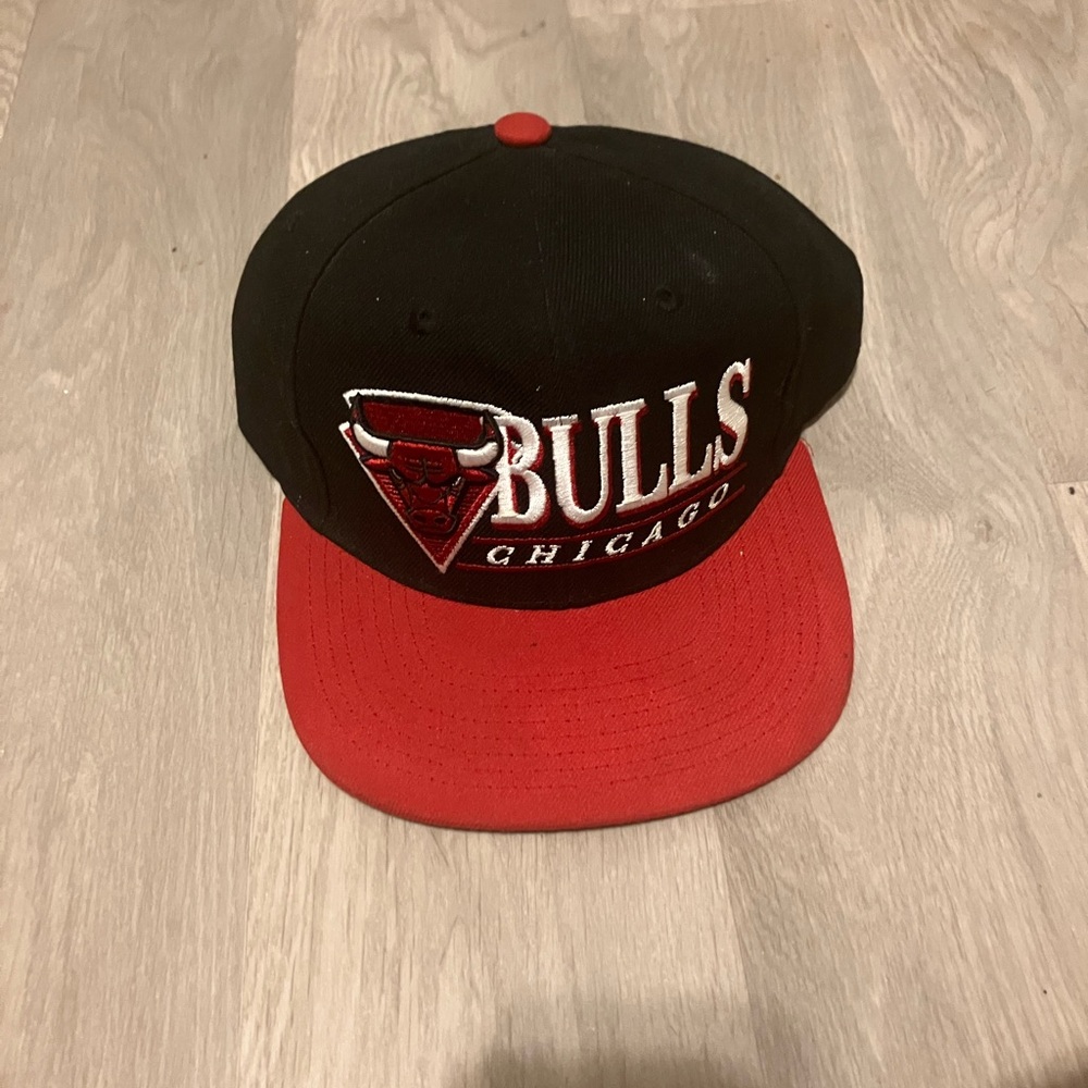 Mitchell & Ness Black and Red Cap - Picture 2 of 5